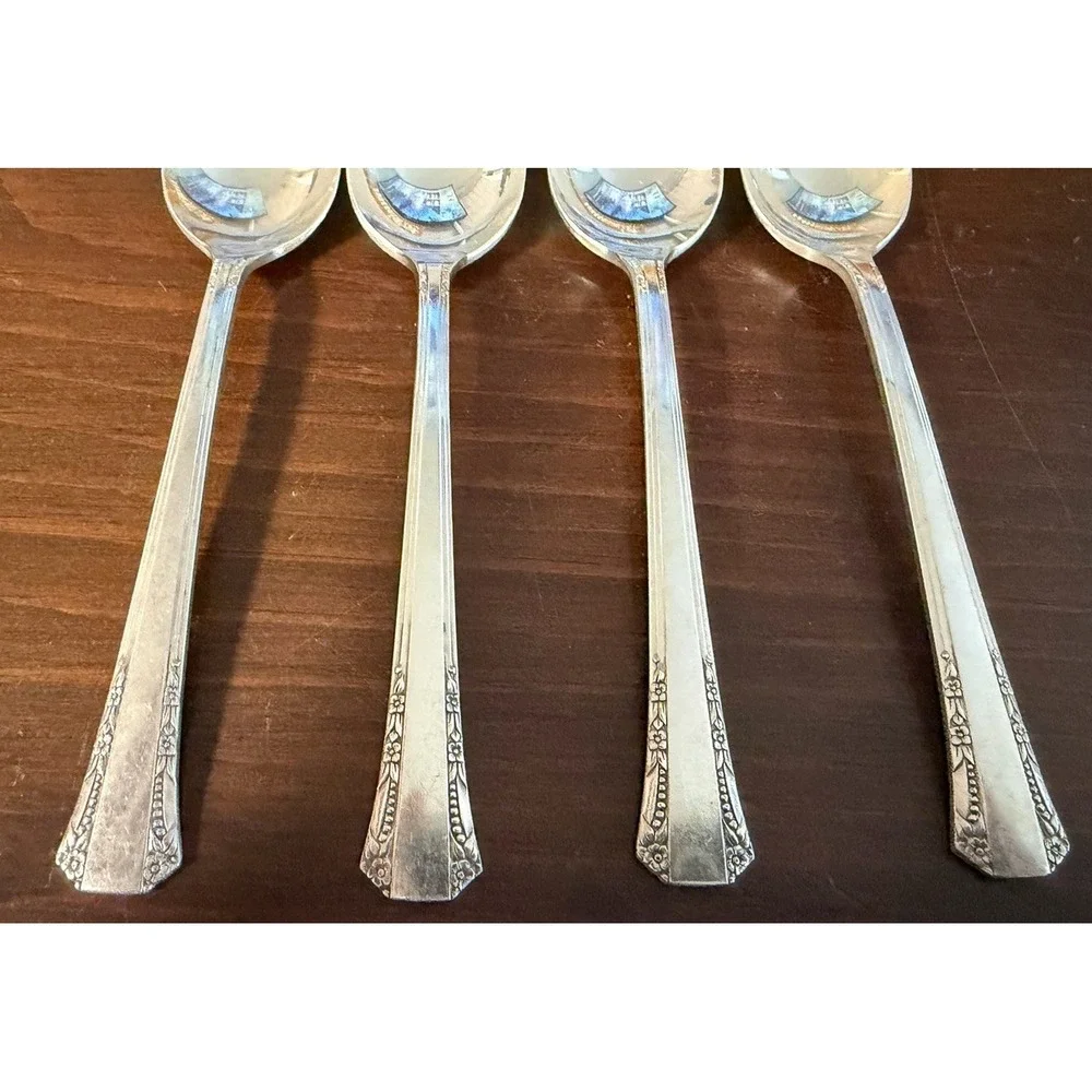 Oneida 1881 Rogers Floral Queen Silverplate Serving Tablespoons Set of 4